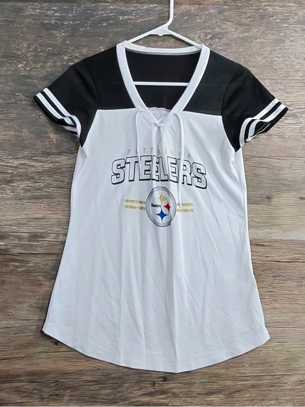 Pittsburgh Steelers Women's White & Black Short-Sleeve V-Neck Tee